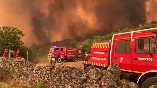 Around 2,700 firefighters battle raging wildfires as new heat wave scorches northern Portugal 