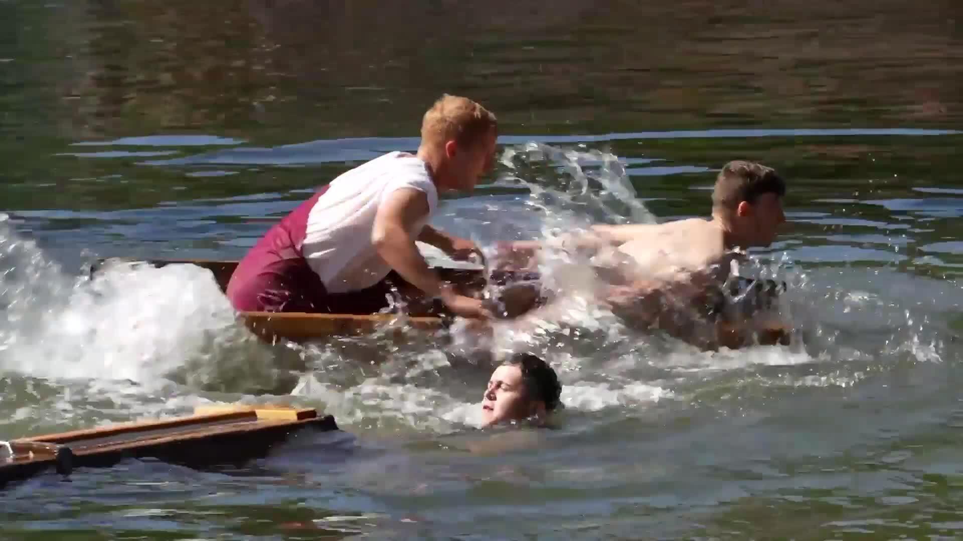 Hogging the spotlight! Extraordinary pig trough boat race makes waves ...