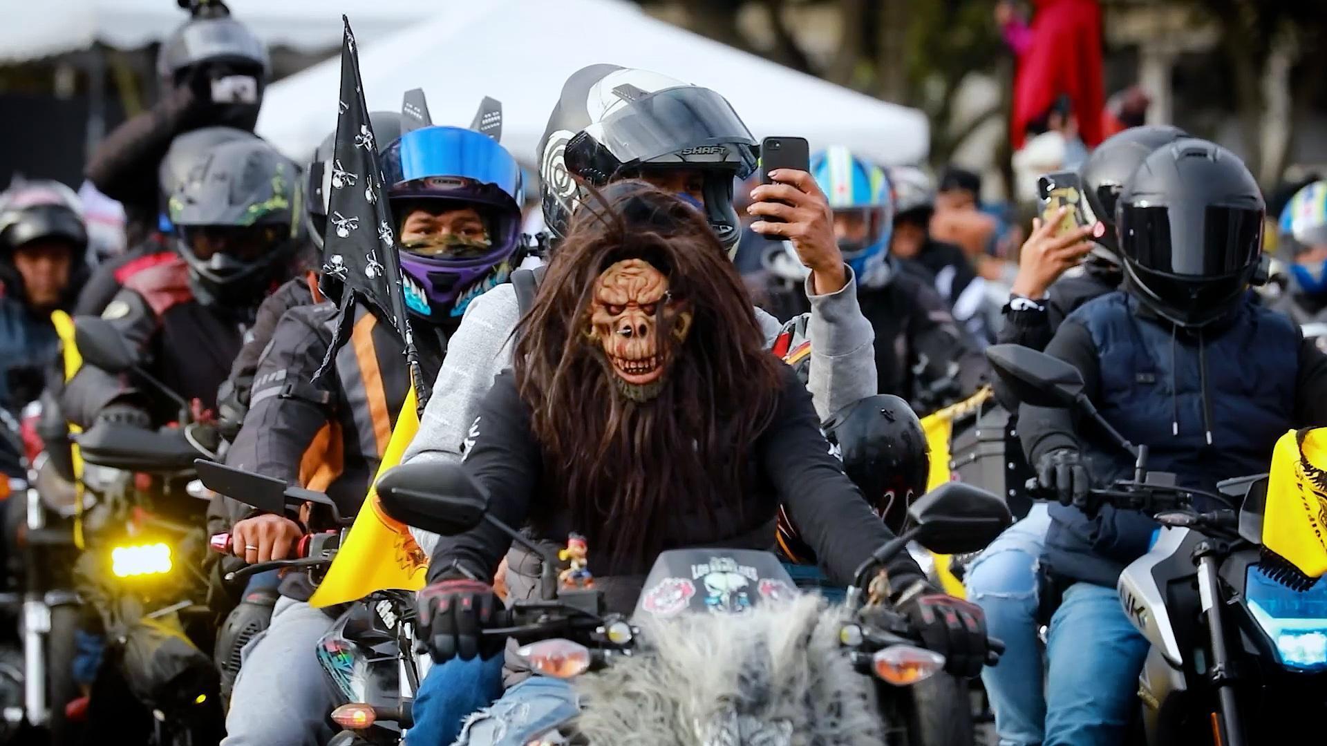 Holy riders! - 80,000 bikers join Guatemala's legendary 'Caravana del ...