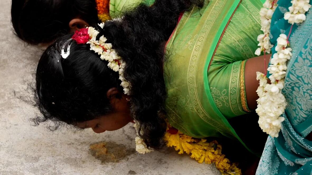 Maybe baby! Hundreds of Indian women put faith in annual food fertility ...