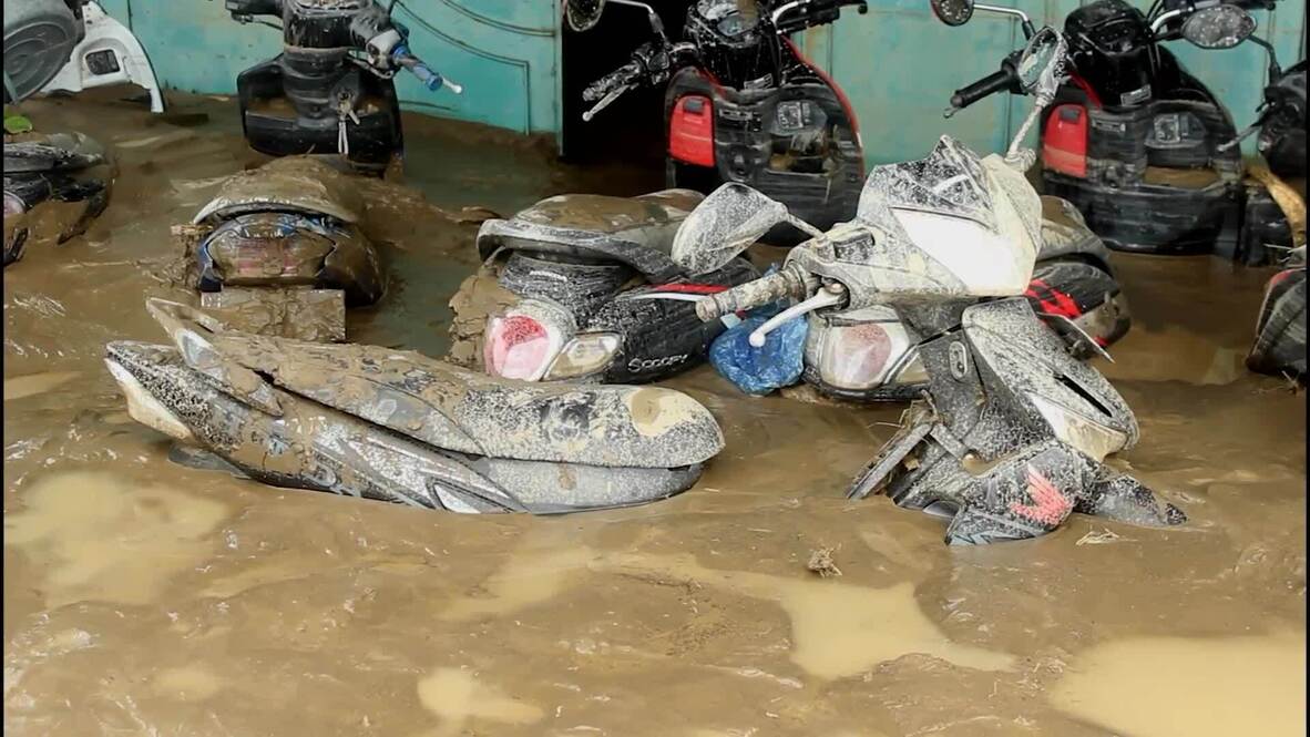 Devastating flash floods and landslides in Aceh as death toll rises to ...