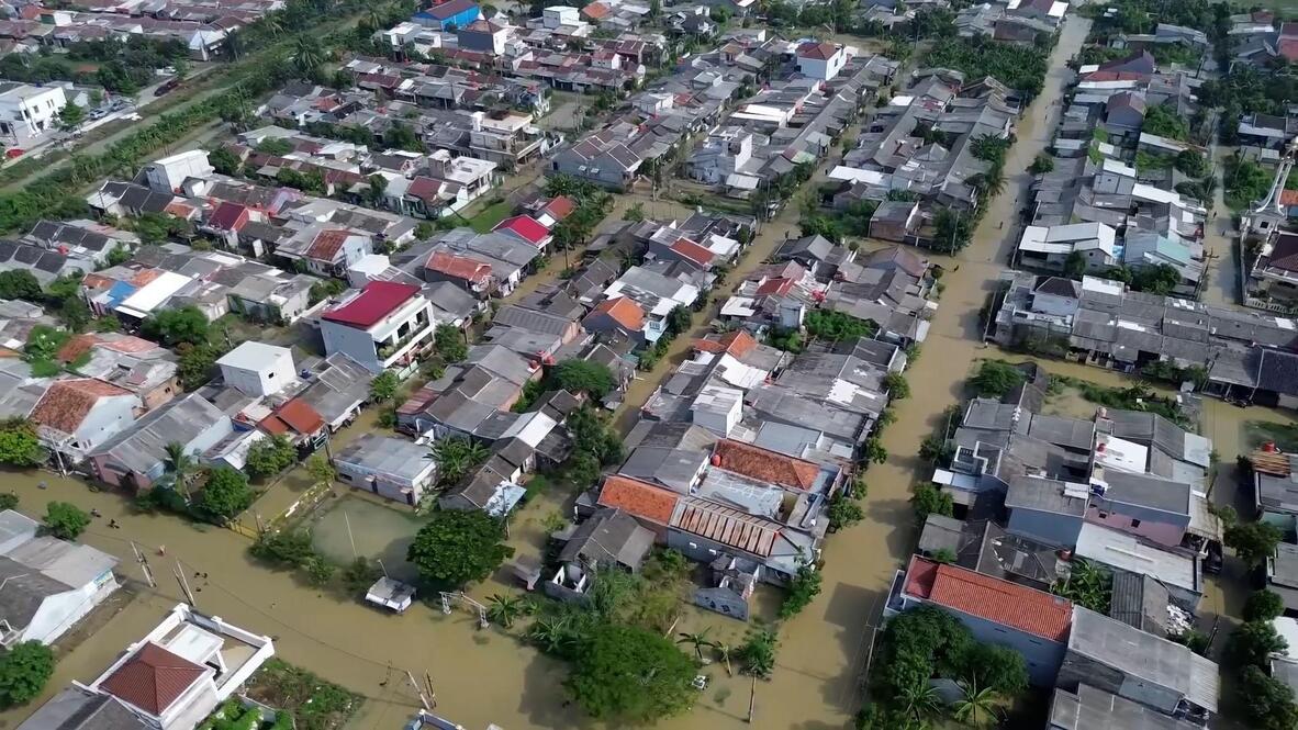 No dry ground - Streets, houses submerged as severe flooding hits ...