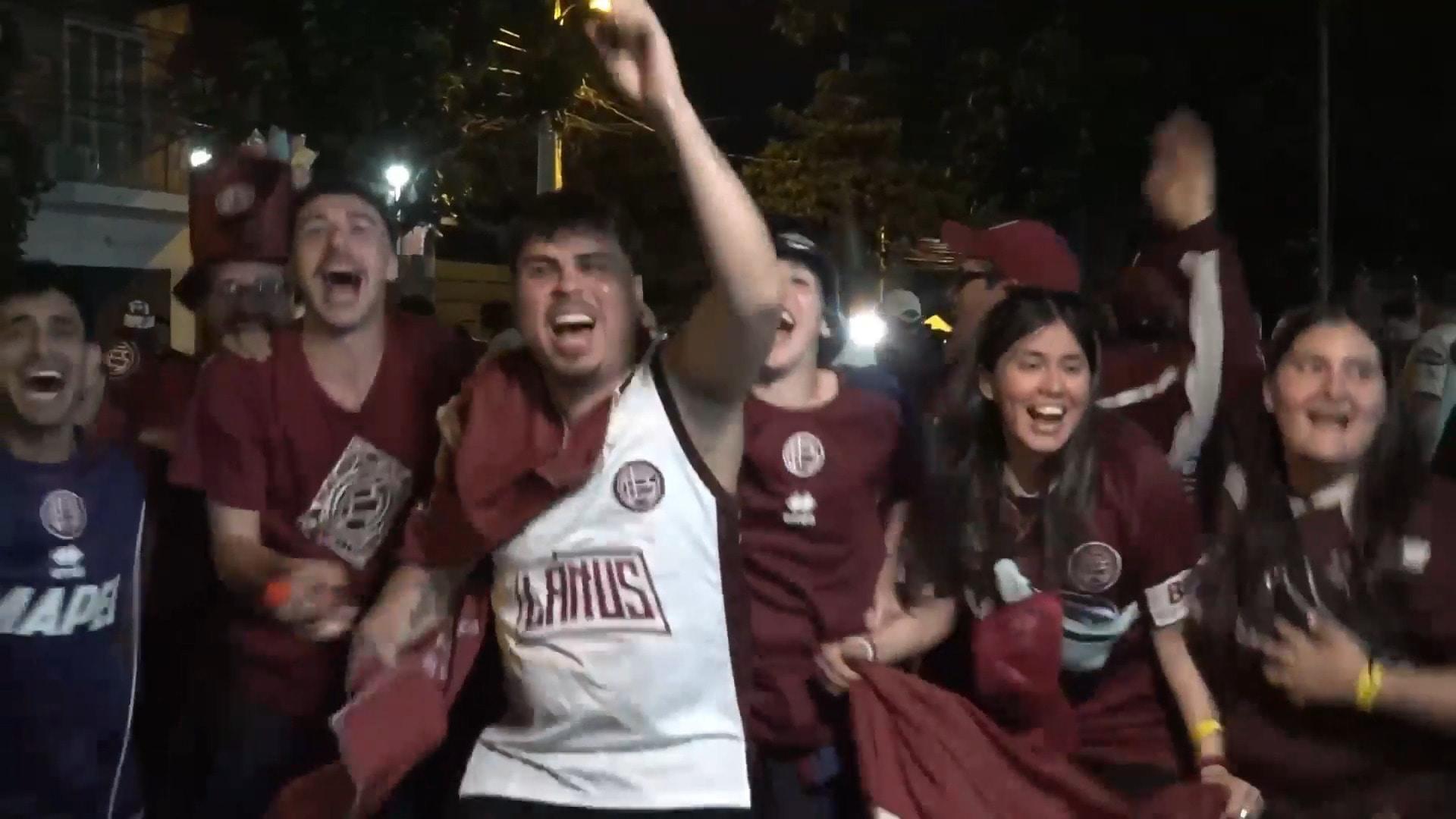 Dale, Campeon! - Lanus fans mob Asuncion streets as Argentine club ...