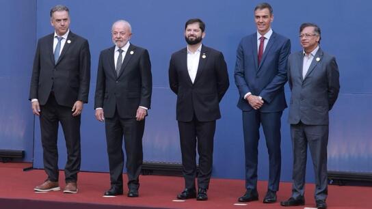 Siempre friends! Boric welcomes Latin American leaders, Spain’s Sanchez to 'Democracy Always' meeting