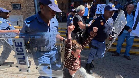 'Hypocritical and criminal!' - Pretoria demonstrators clash with police outside DTIC in rally against coal exports to Israel