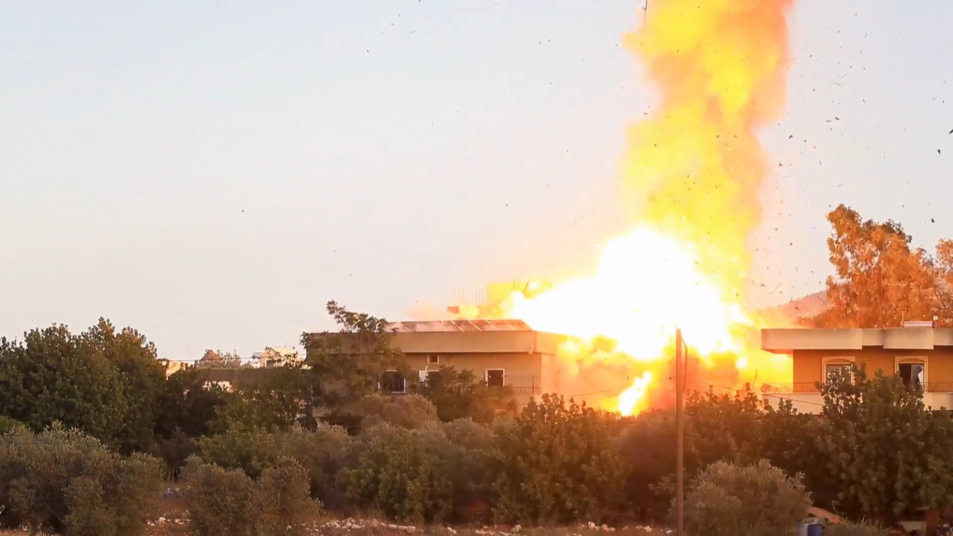 Direct hit - Video of airstrike on Kfar Tibnit building as Israel ...
