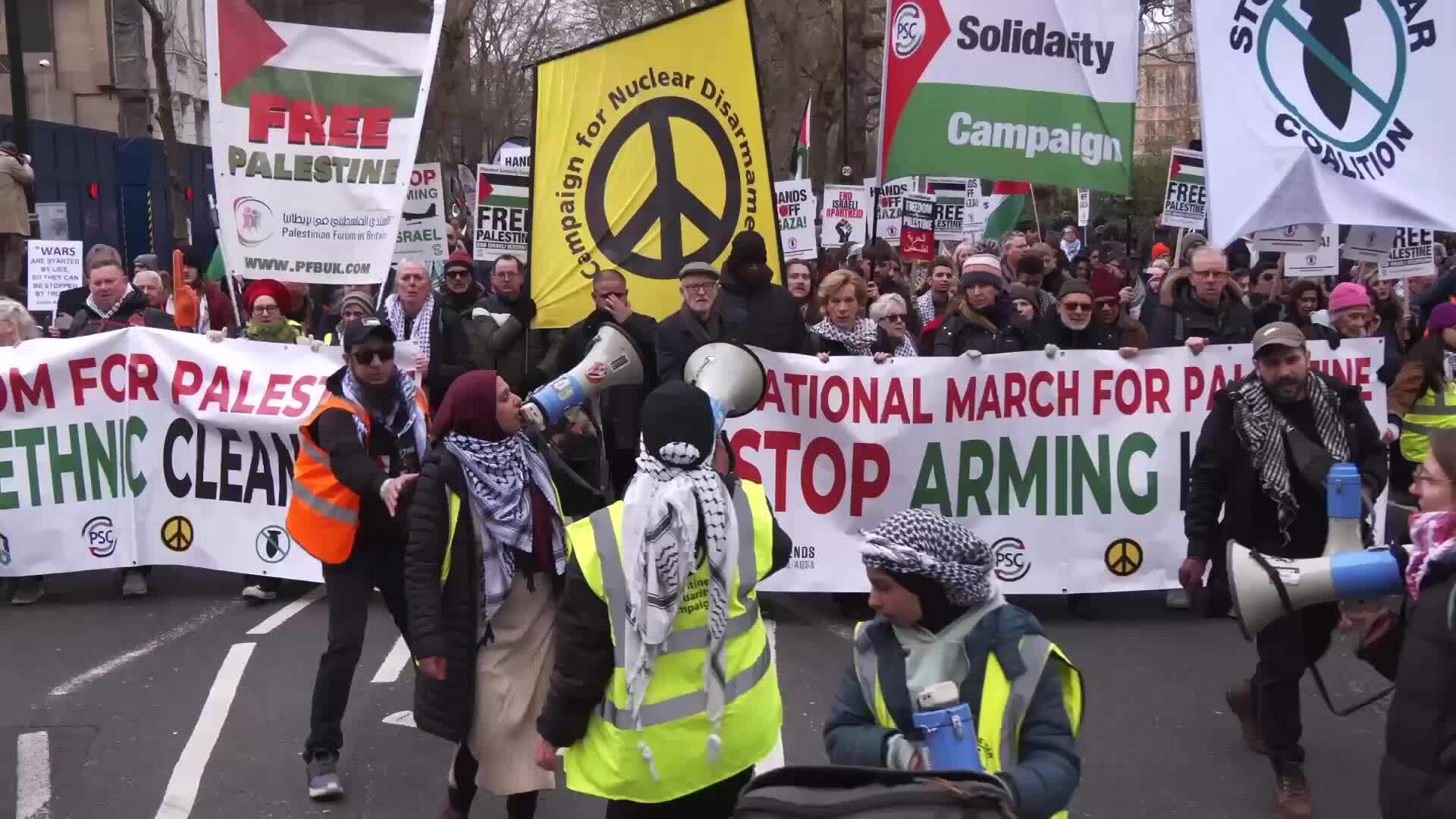 'Riviera my derriere' - Thousands in London rally in support of ...