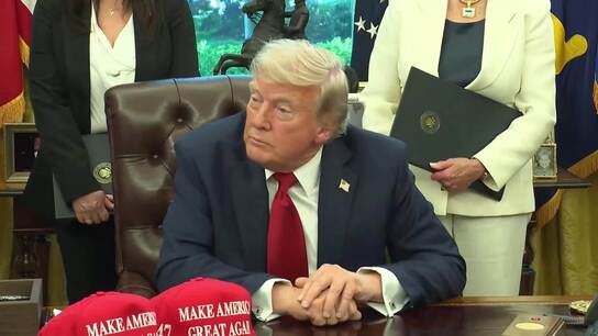 'I have no favourites, I want a deal done' - Trump open to recognising Crimea as Russian, says he will meet Putin 'shortly'