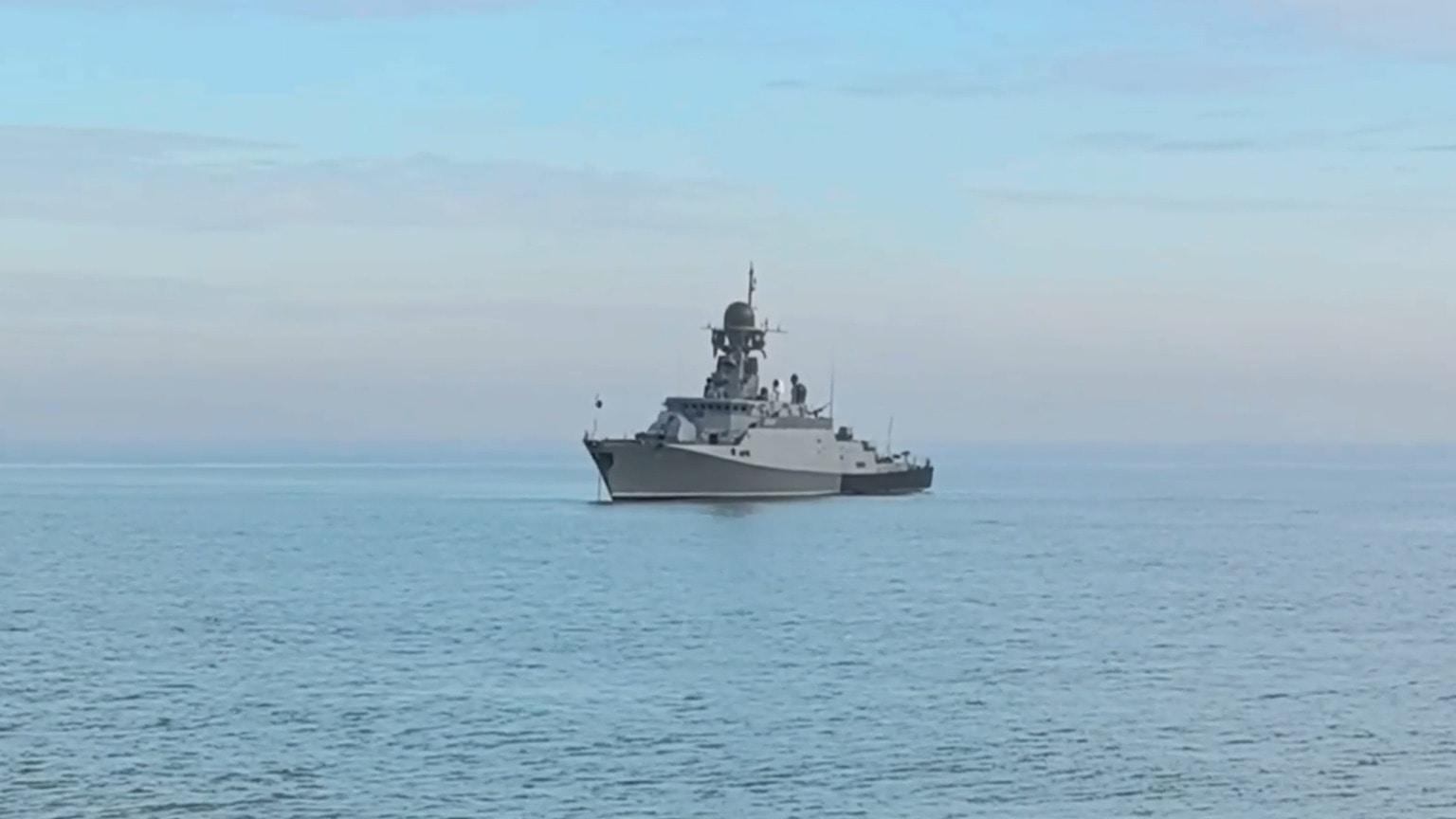 All aboard - Russian missile ship conducts survival training in Caspian ...