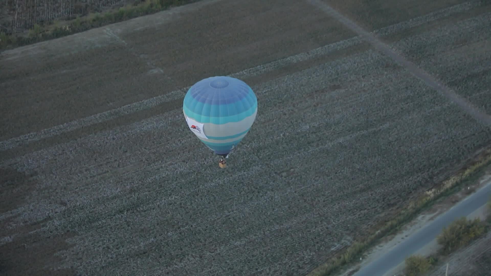 Around the world! British woman flies around 118th country in hot air ...